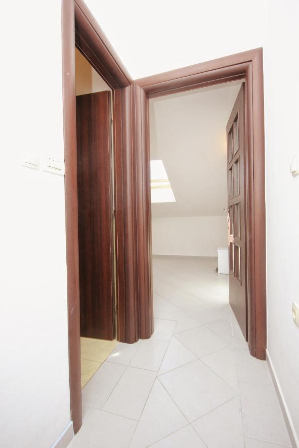 Apartments By The Sea Vlasici, Pag - 9324 Zewnętrze zdjęcie