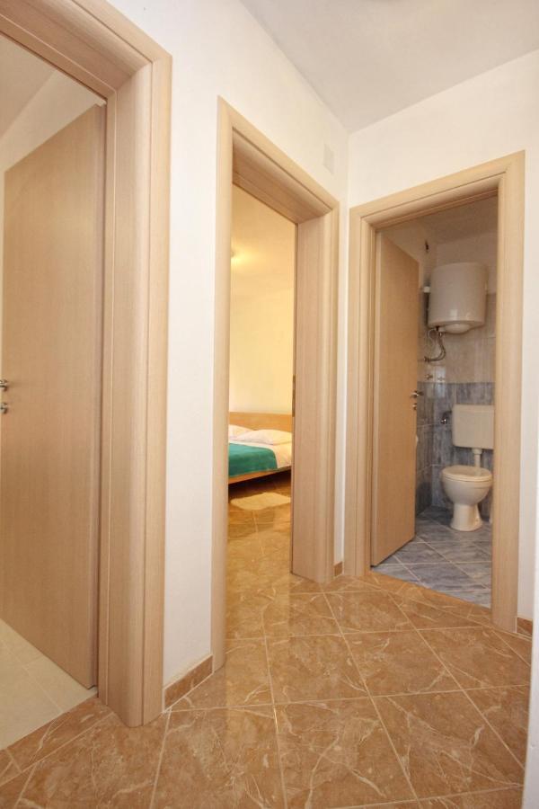 Apartments By The Sea Vlasici, Pag - 9324 Zewnętrze zdjęcie