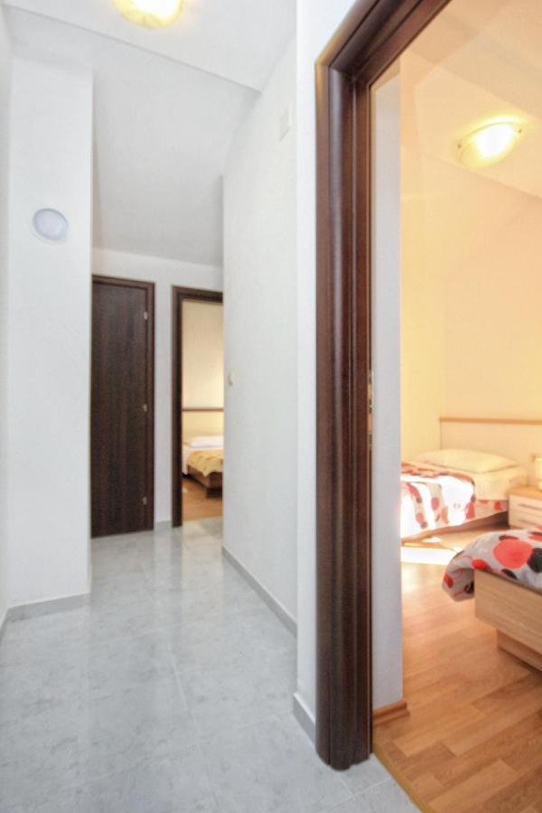 Apartments By The Sea Vlasici, Pag - 9324 Zewnętrze zdjęcie