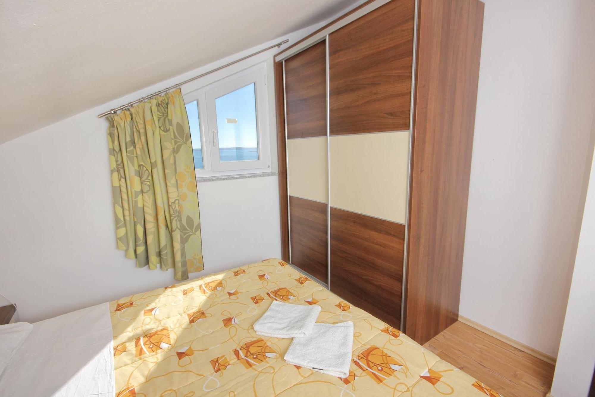 Apartments By The Sea Vlasici, Pag - 9324 Pokój zdjęcie