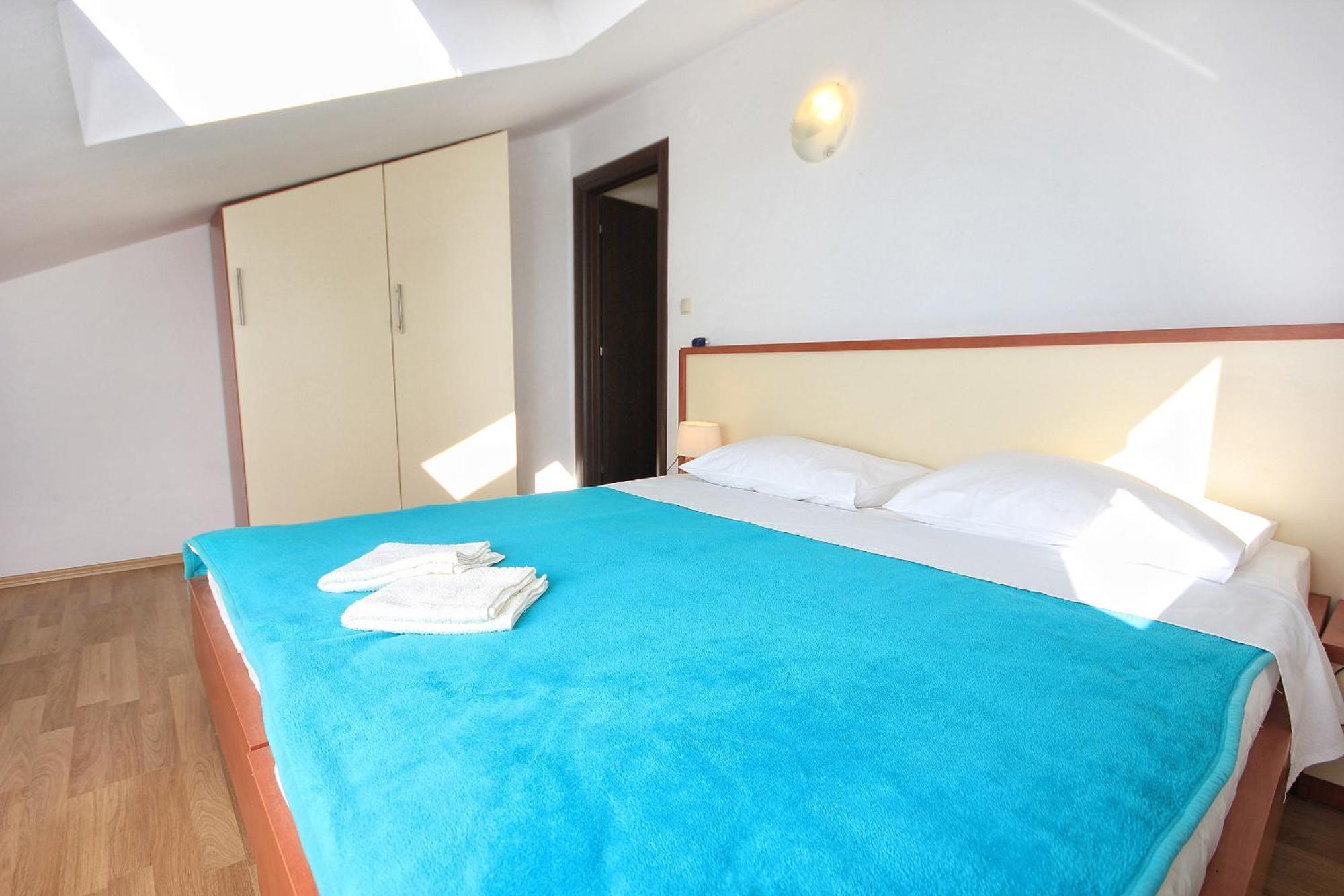 Apartments By The Sea Vlasici, Pag - 9324 Pokój zdjęcie